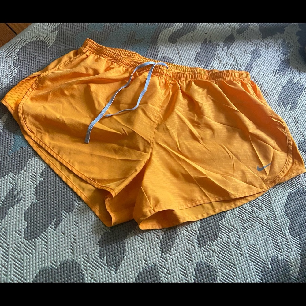 Nike tempo running shorts